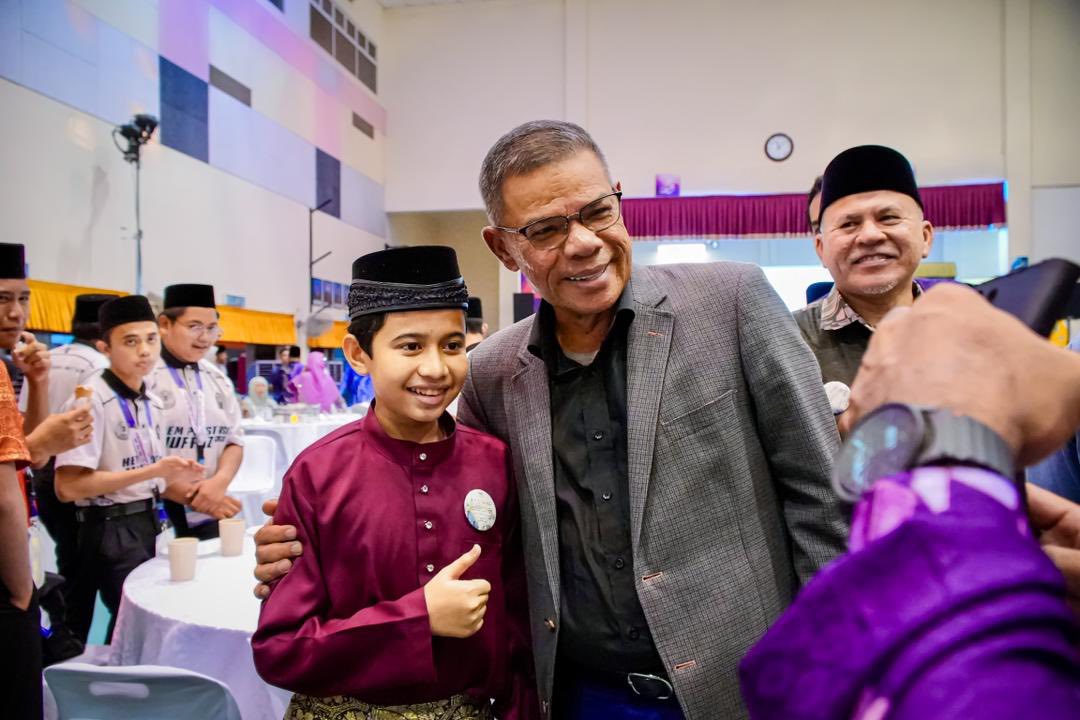 Meraikan Majlis Lantunan Mahabbah Sempena Penutup Ihtifal Lughawi Sekolah-sekolah KPM Peringkat Kebangsaan 2025