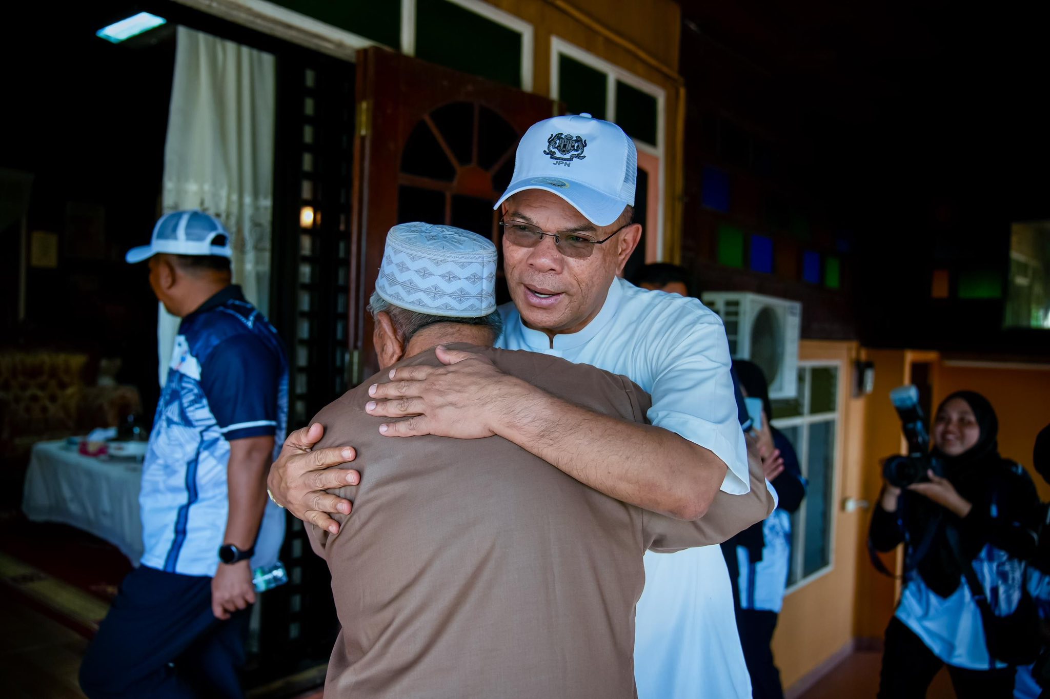 Singgah Menziarahi Keluarga Dato’ Badrul Hisham, Ketua Pengarah Jabatan Pendaftaran Negara (JPN)