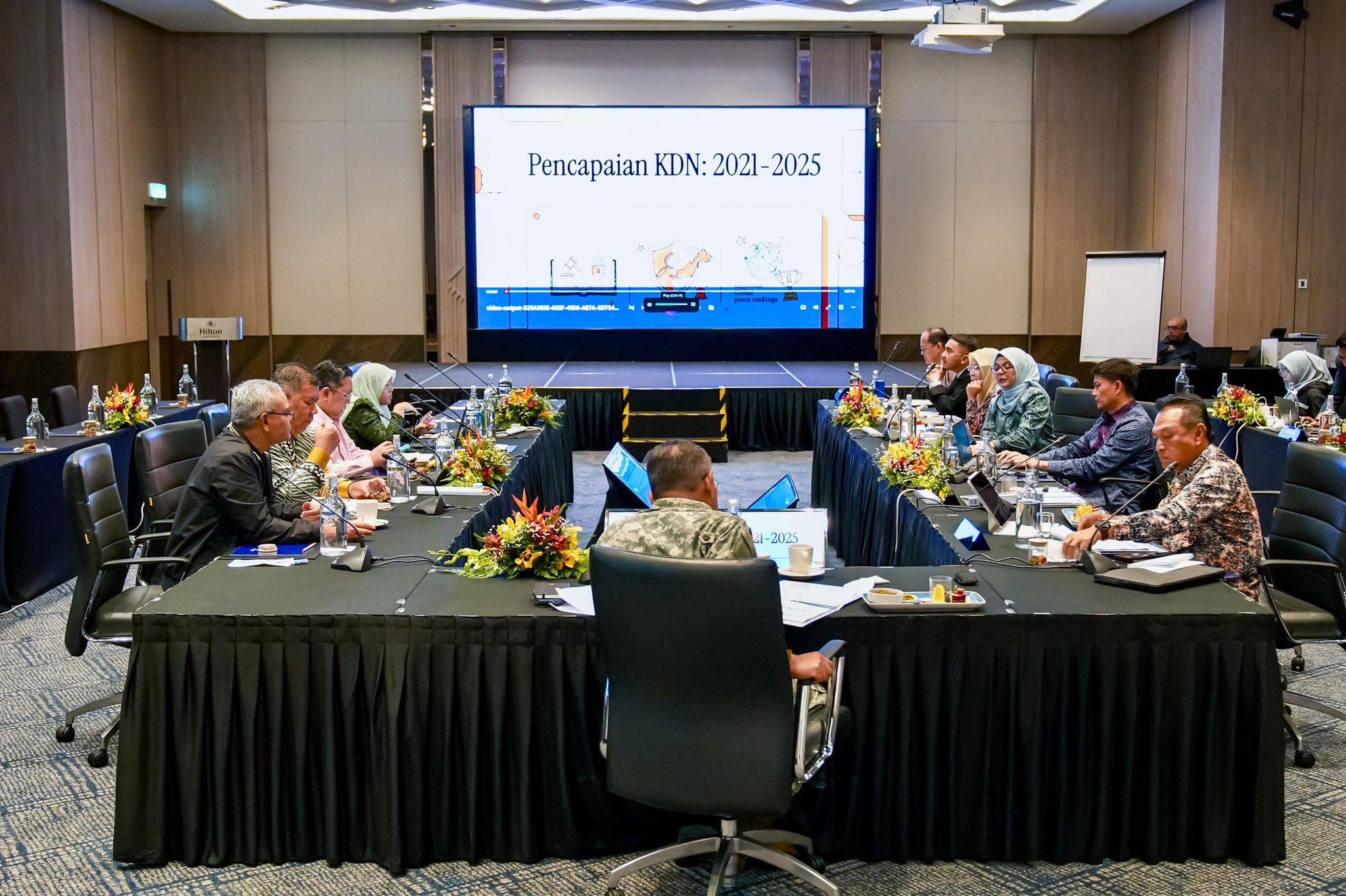 Bersama barisan Top 5 Plus KDN dalam Mesyuarat Penetapan Hala Tuju KDN 2026–2030